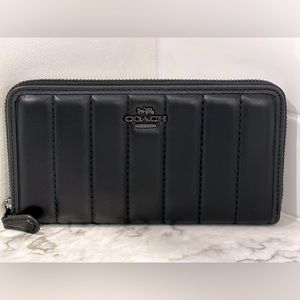 NWT Coach Wallet